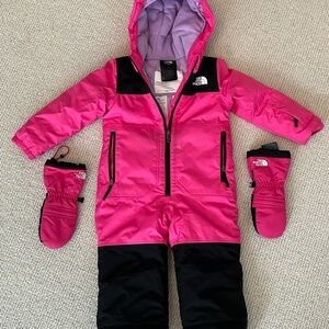 The North Face Snowsuit & Matching Mittens- 2T